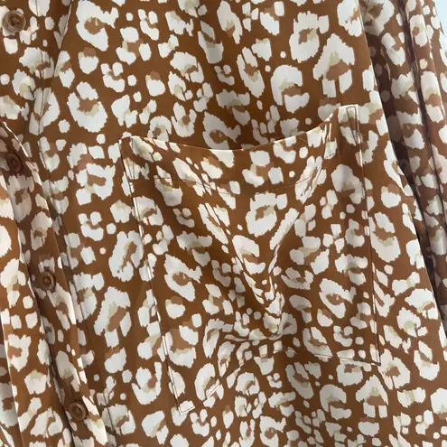 Nine West  Button Down Shirt Size Large Animal Print Business Casual Office Work