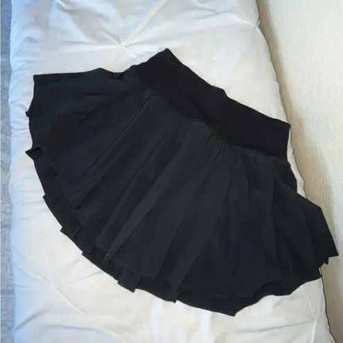 Aerie NWOT  OFFLINE Real Me Black Pleated Tennis Skort  SIZE MEDIUM