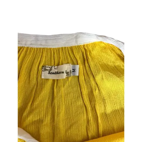 Southern Stitch Women's Yellow Lightweight Top