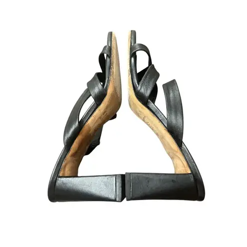 BY FAR Lenny crinkled glossed