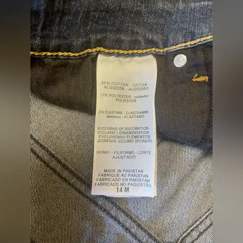 Levi's  Blue signature Relaxed Fit Jeans with Classic Design