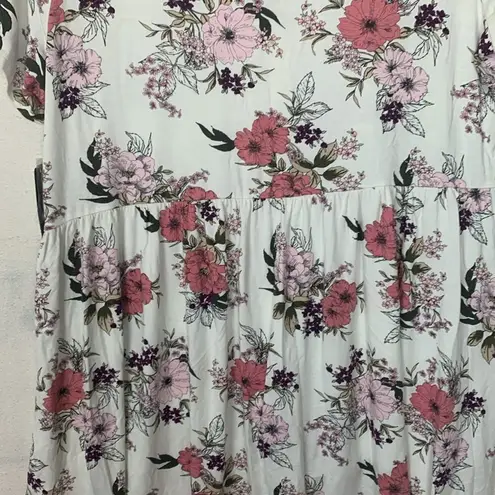 Torrid  size 1 1X short sleeve babydoll shirt new button floral white red flowy