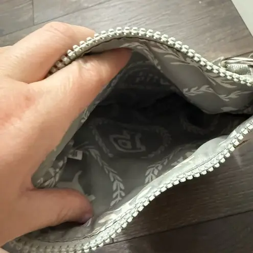 Victoria’s Secret Pink Women’s Metallic Silver Dog Logo Crossbody Bag Y2K 2000s