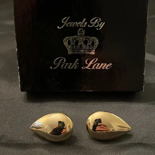 Park Lane Vintage gold tone tear drop clip on earrings with original box EVC