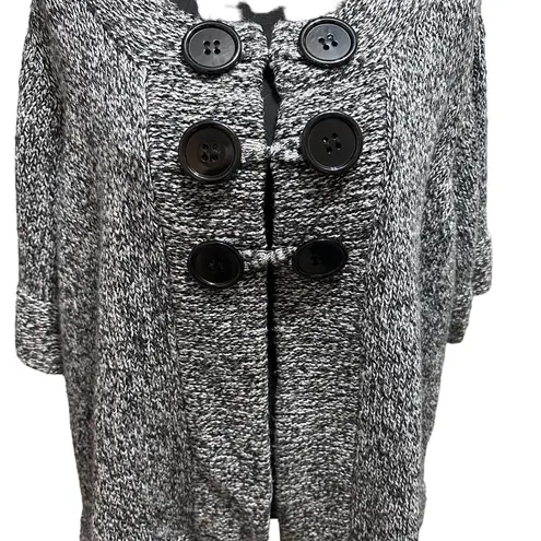 Needleworks By Avenue Design Cardigan Sweater Sz 26/28 Gray & Black Big Buttons