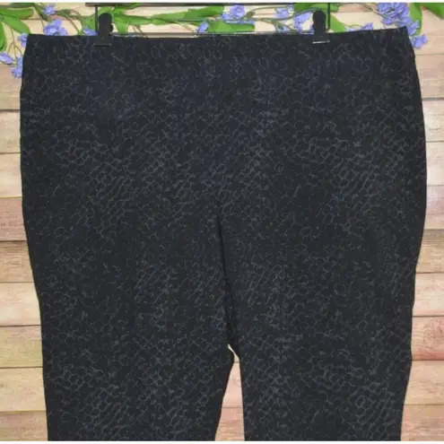 The Limited Women's Pants Size 20W Black Animal Snakeskin Print Pockets Straight