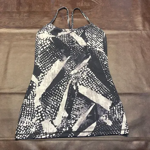 Lululemon  Power Y Tank Top Size 4 Black White Abstract Built-In Bra Athletic‎ thumbnail 2