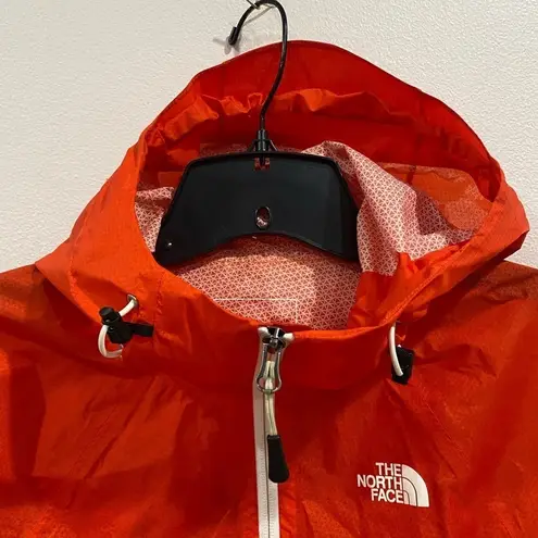 The North Face  HyVent 2.5 L Orange Rain Jacket Size XS