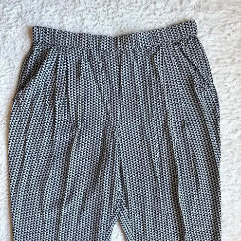 Joan Vass Silk 2 Pc Set 1X Sleeveless Top Tapered Pants Minimalist Black White