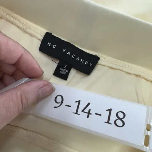 No Vacancy Skirt Womens Small Butter Yellow Mesh Mini Layered Sheer Lined