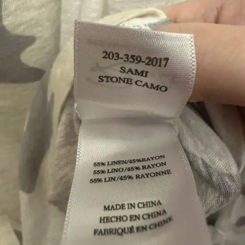 Rails Sami Long Sleeve V Neck Top In Stone Camo Size Large Linen Blend