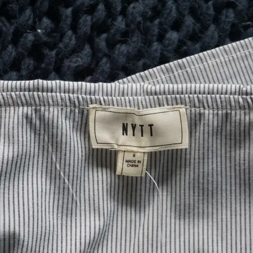 Nytt 5/$20 Striped Off the Shoulder Top