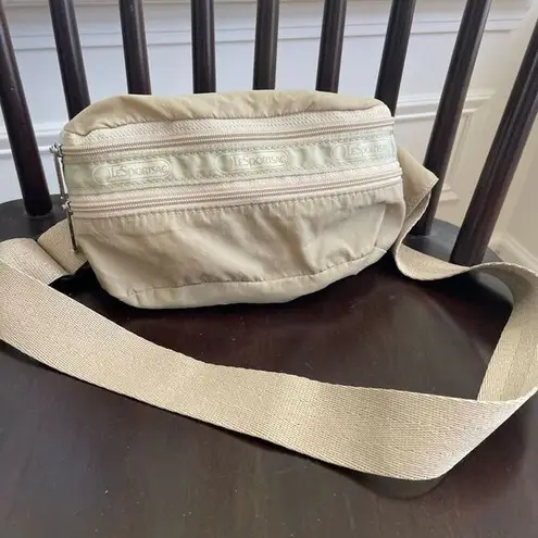 LeSportsac  Everyday Belt Bag  Belted Waist Travel Adjustable Beige $75