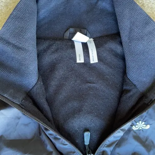 Old Navy Like new‎ lightly lined wind breaker jacket