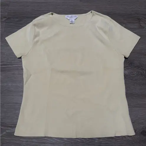 Petite Sophisticate butter yellow short sleeve tee top