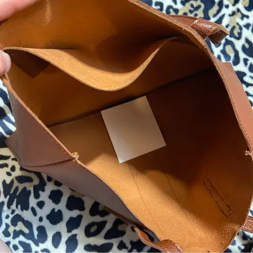 Vince Camuto NWOT! tote 17”