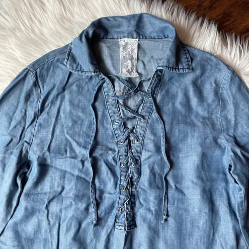 Sadie and Sage Tencel Lace Up Top - Image 3