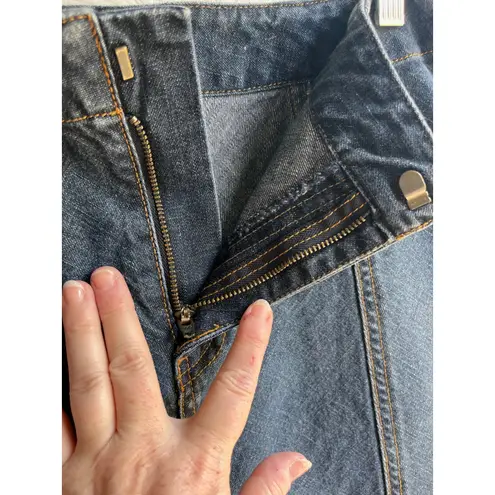 The Limited  Medium Wash denim pencil skirt, size‎ 4, princess seams midi length