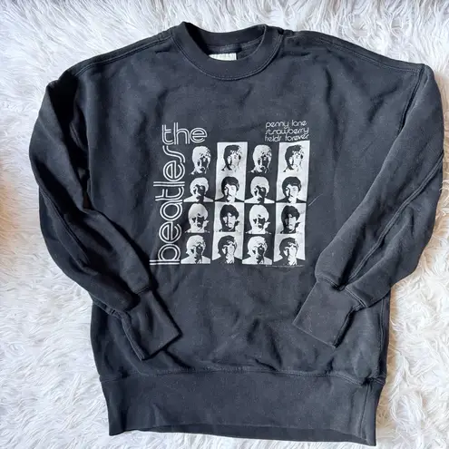 Abercrombie & Fitch  black Beatles sweatshirt XXS thumbnail 1