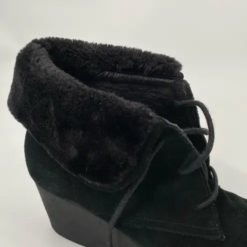 Donald Pliner Donald J Pliner Boots Women’s Sz 9.5 MAXXI Wedge Heeled Faux Fur Booties Black