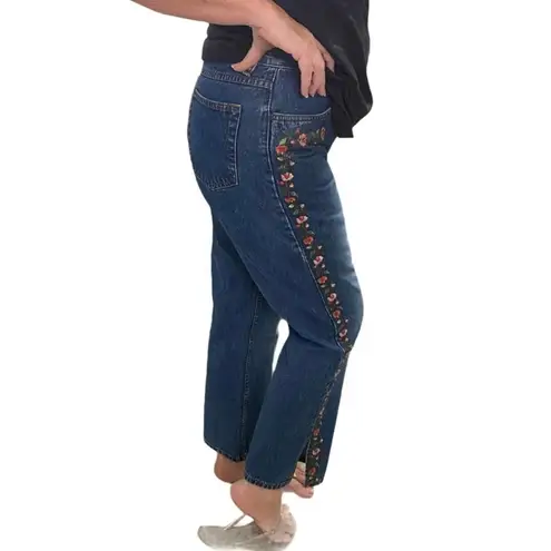 Bill Blass Vintage  Flower Embroidered High Rise Blue Jeans Size 8 Petite