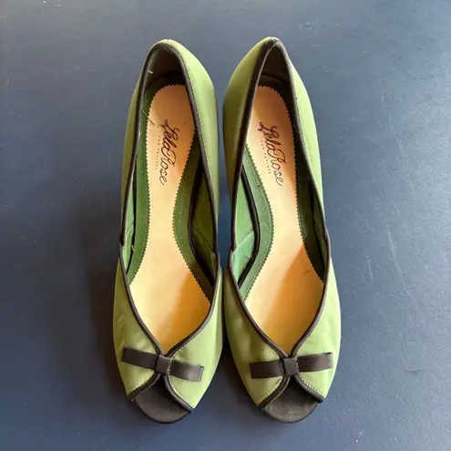 Vintage 60s Kelly Green Heels Peep Toe Kitten Pumps Bows Event Formal Size 8
