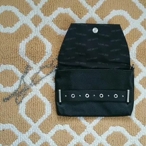 Sam & Libby Black & White Clutch