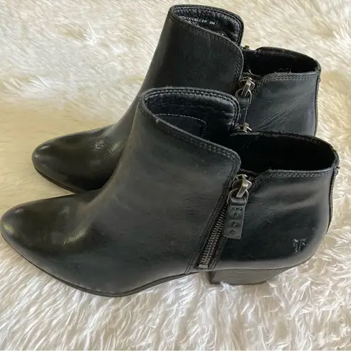 Frye  Judith Double Zip Ankle Booties Black Leather Size 9