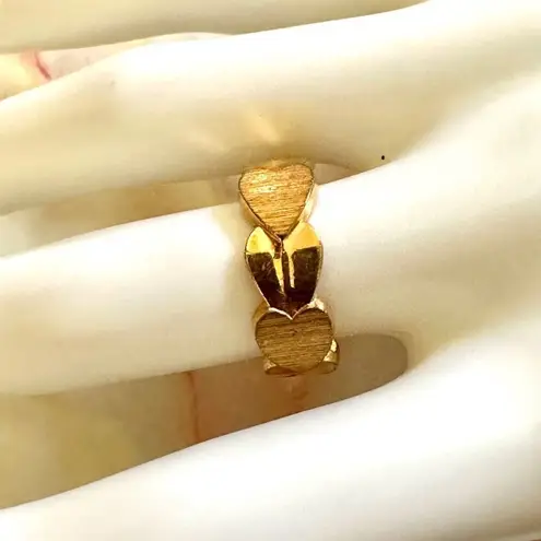 14k HGE gold heart ring
