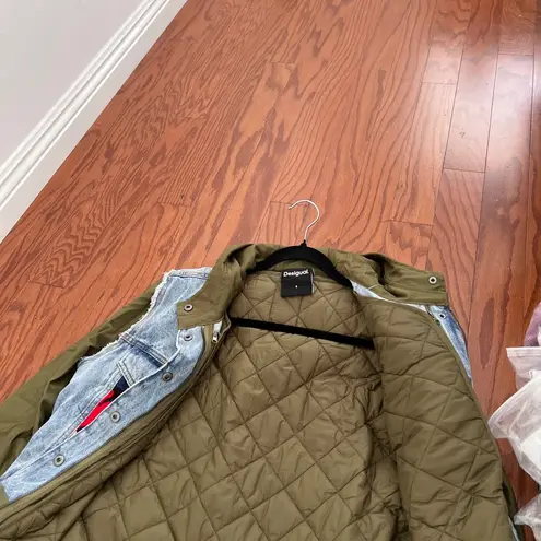 Desigual -2-in-1 embroidered hybrid parka