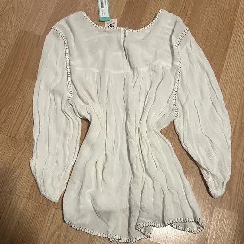 Cream Pleated 3/4 Sleeve Blouse with Bib Collar Size M