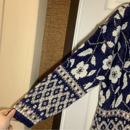 Holiday Time Vintage  Blue/White Floral Print Pullover Sweater size Large