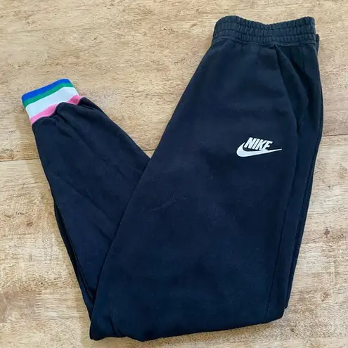 Nike  Women’s Sz Small Black Cotton Blend Accent Cuff Logo Joggers