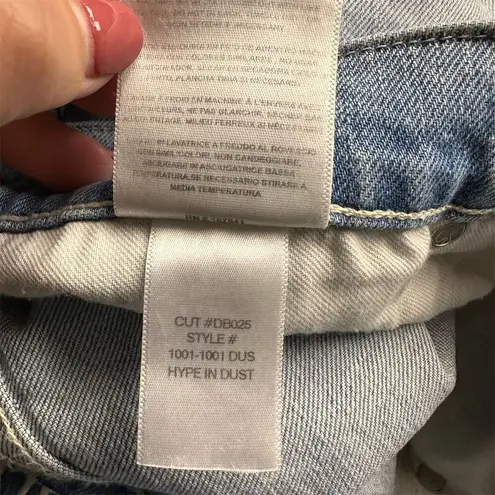 NWT Daily Blue Women's Hype Classic Cropped Jeans Size 27 Distressed Denim