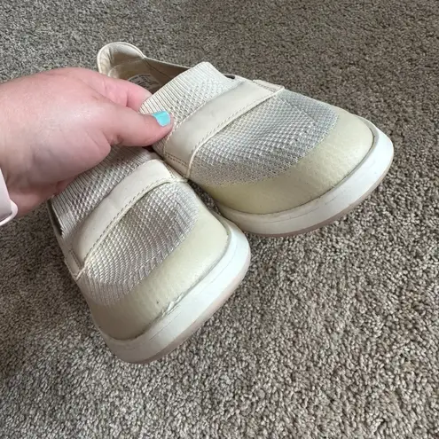 Time And Tru Time and True Comfort Knit Loafers Off-White / Bone Women's Size 8.5 Easy On Off