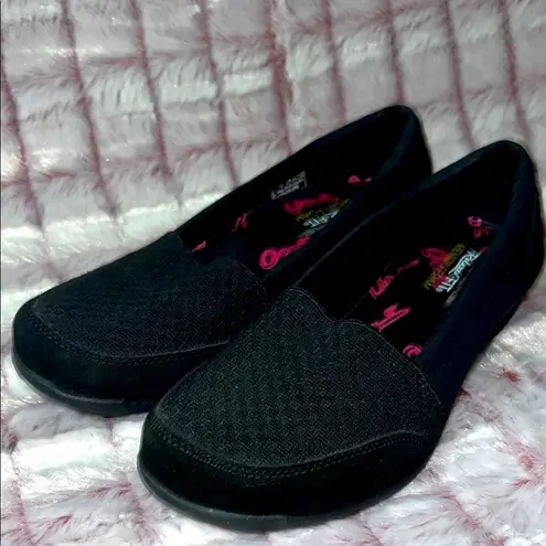 Skechers  Black Slip-On Loafers‎ for Everyday Comfort