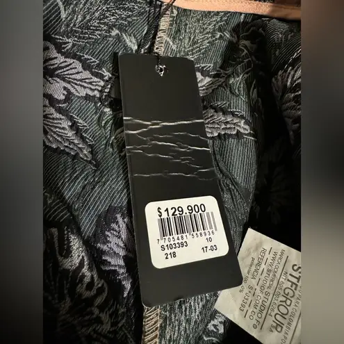 NWT Studio F Pink and Green Tropical Leaf Shorts size 10 - Image 6