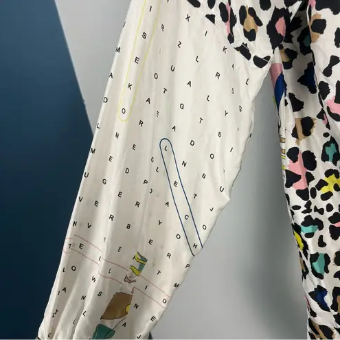 Vilagallo Silk Ski animal print crossword button down blouse size 38 White