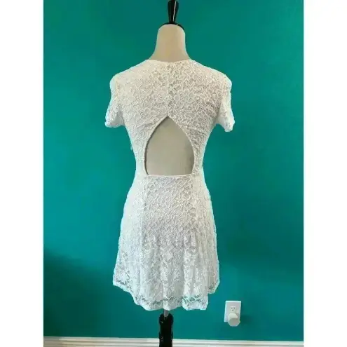 Show Me Your Mumu  Floral Lace Ibiza White Mini Dress Cutout Plunged Neck Size S