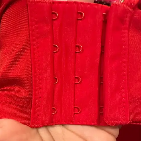 Wacoal RED SATIN UNDERWIRE FULL FIGURE BRA 40DDD