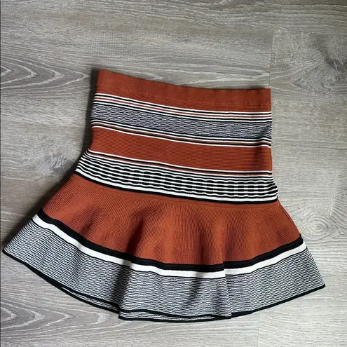 Sandro Jupe Jella Striped Ribbed Mini Skirt with a ruffle hem in brown