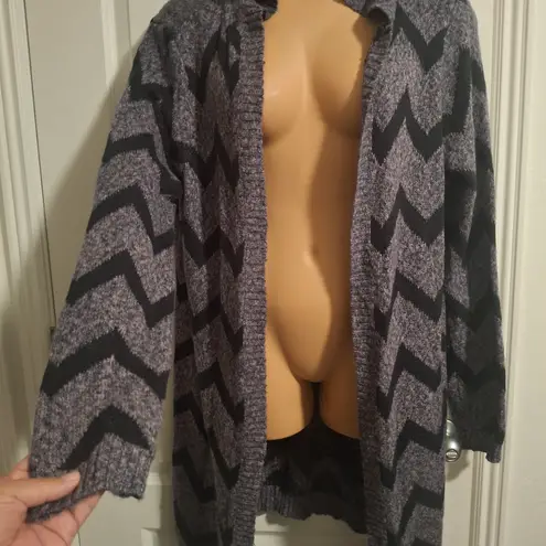Maurice's  Sz 3 NWT Chevron Pattern Hooded Cardigan thumbnail 4