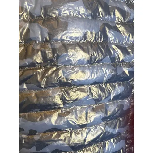 Lole Maria Metallic Gold Camouflage Puffer Vest NWT Sz Lg Zipper Closure Women