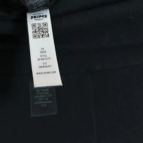 SKIMS Foldover Pants in Soot Black Size Medium