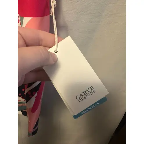 Carve Designs NWT  Lucie Compression Shorts Size XXS In Sonja 8" Inseam - Image 3