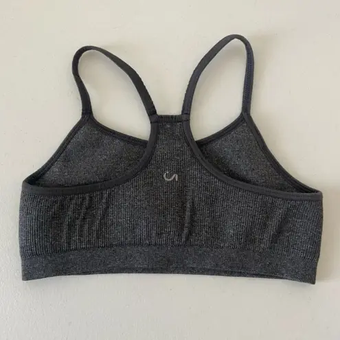 Gap  fit women’s gray‎ ribbed sports bra — medium