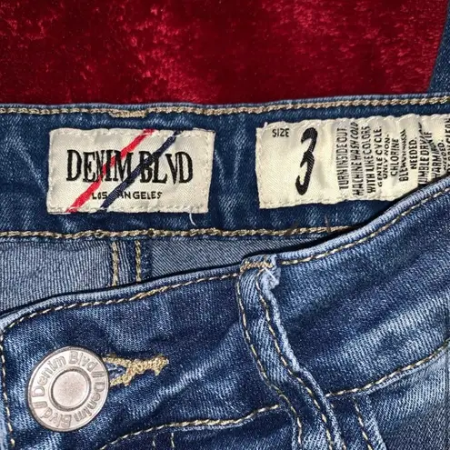 Denim Blvd Skinny Jeans With Pearls