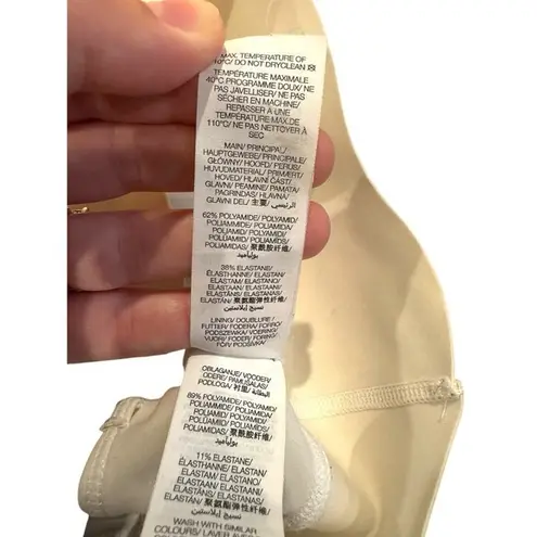 Sweaty Betty Power Contour Plunge Scalloped Hem Athletic Sports Bra White Small