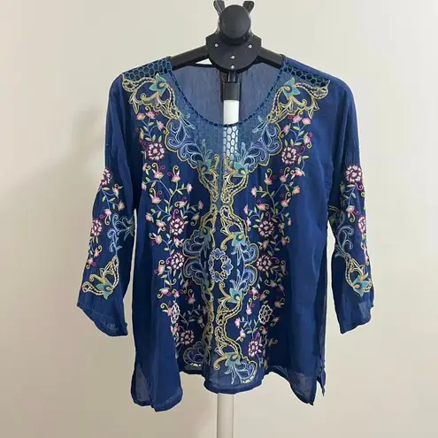 Johnny Was $365 NWOT  Tulum Embroidered Floral Top Shirt Blouse Sz S Blue