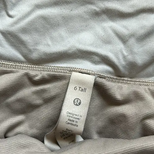 Lululemon  gray shorts